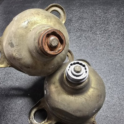 Hub Cap Lock and Key Set For GM Cadillac, Buick, Pontiac Wire Wheel Hubcap