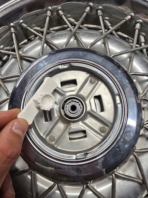 Hub Cap Lock and Key Set For GM Cadillac, Buick, Pontiac Wire Wheel Hubcap