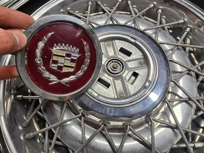 Hub Cap Lock and Key Set For GM Cadillac, Buick, Pontiac Wire Wheel Hubcap