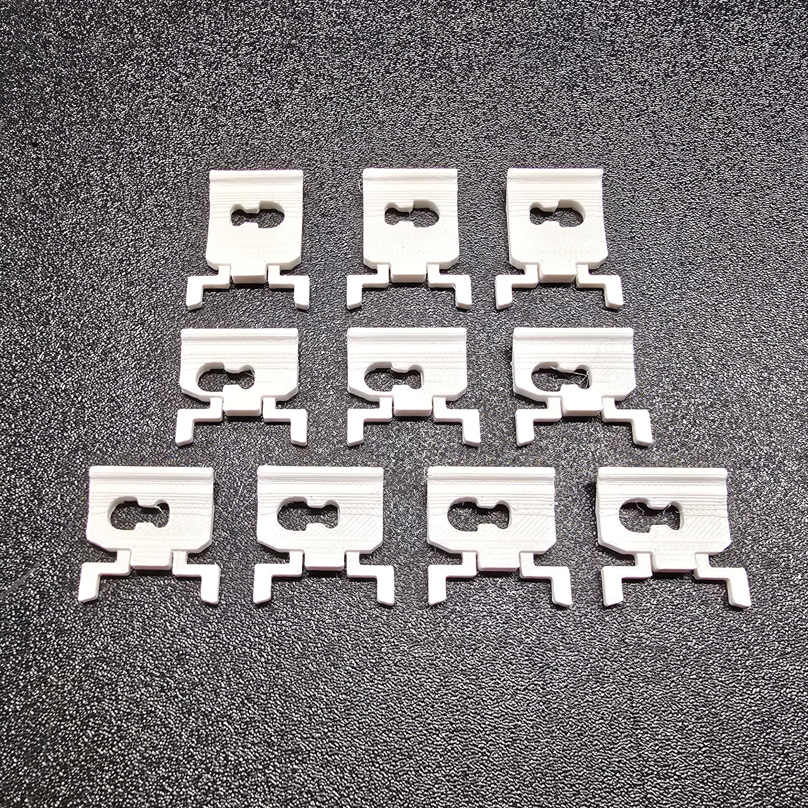 90-92 Brougham RWD Door Window Frame Chrome Molding Trim Clips 10pc SET