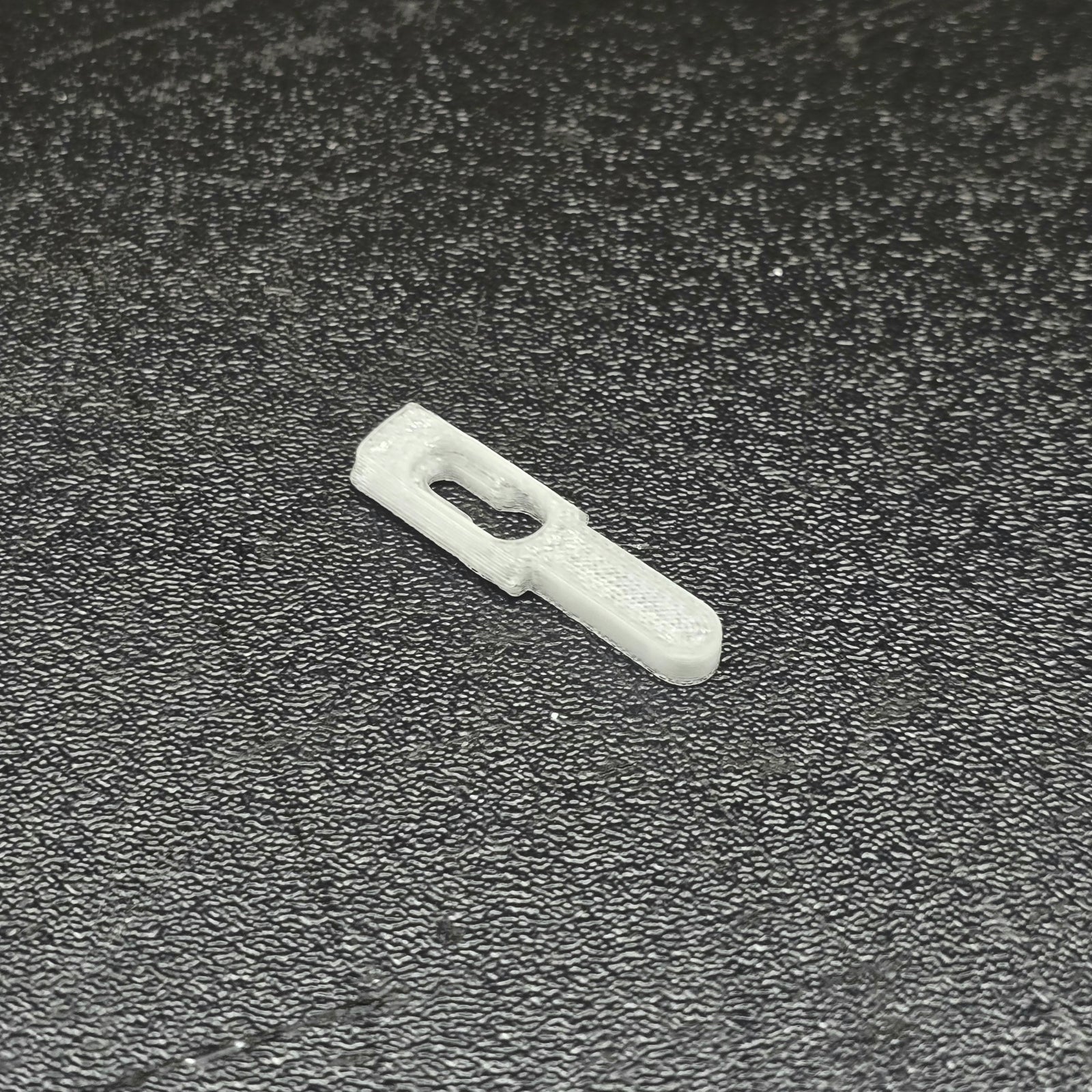 BULK (x50) 90-92 Brougham Hood Spear Trim Clip 50 Count