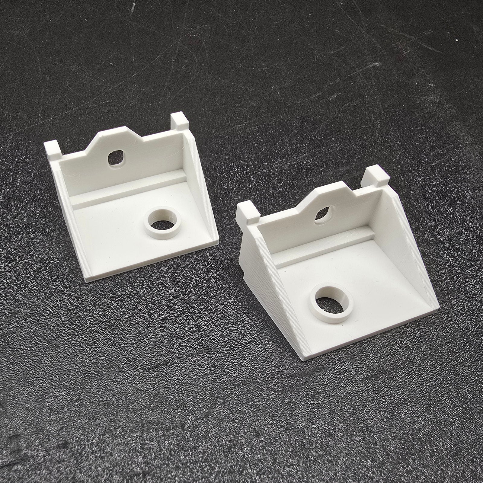 BULK (x50) 90-92 Brougham Rear Quarter Panel Cladding and Chrome Clip Block 50 Count