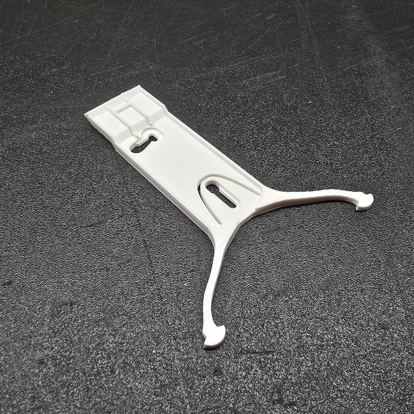 BULK (x50) 90-92 Brougham Rear Rocker Chrome Clip 50 Count