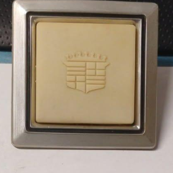 80-84 DeVille Courtesy Light Lens Cadillac